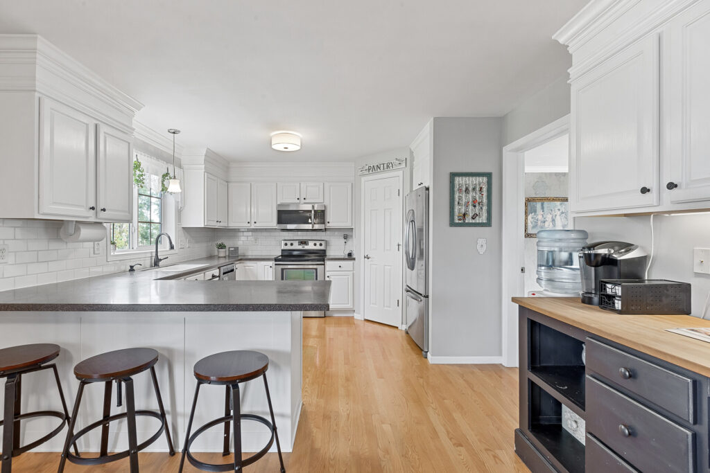 18_836_Lindsay18_mls