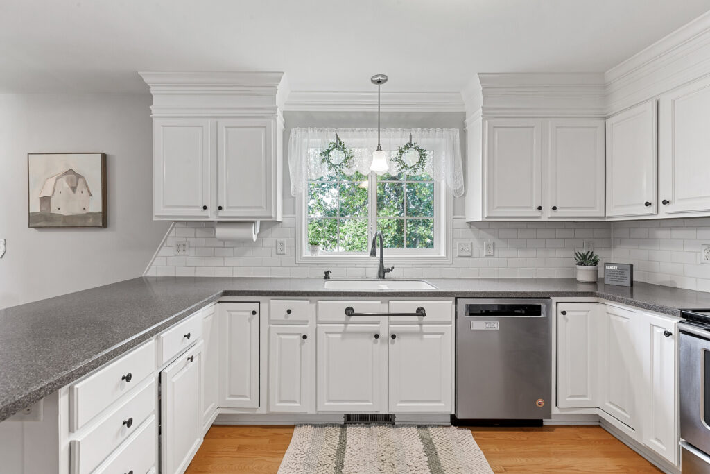 20_836_Lindsay20_mls