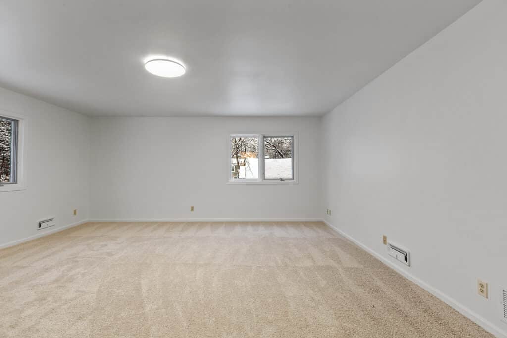 30_912_Thoreau30_mls