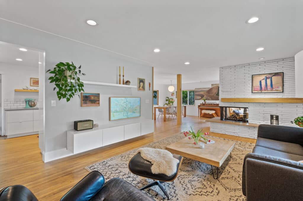 15_5984_Ridgewood15_mls