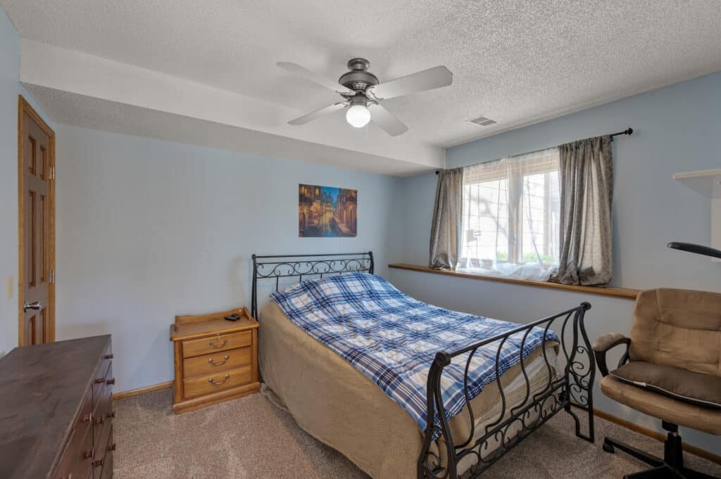 26_8635_Hunters26_mls