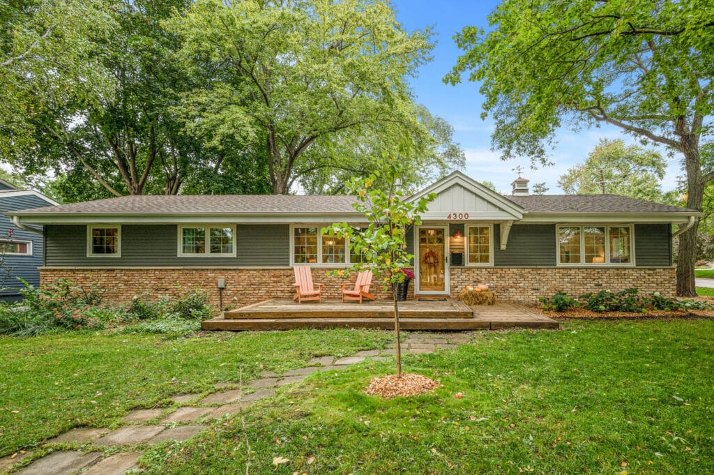 01_4300_Browndale1_mls