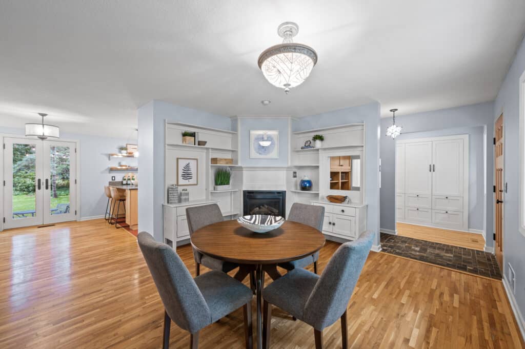 08_4300_Browndale8_mls