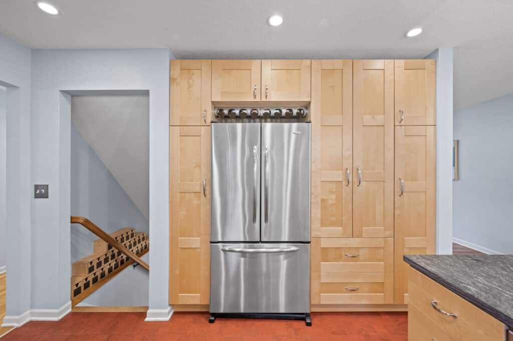 25_4300_Browndale25_mls