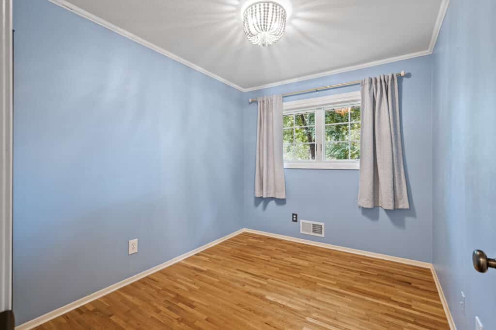 35_4300_Browndale35_mls