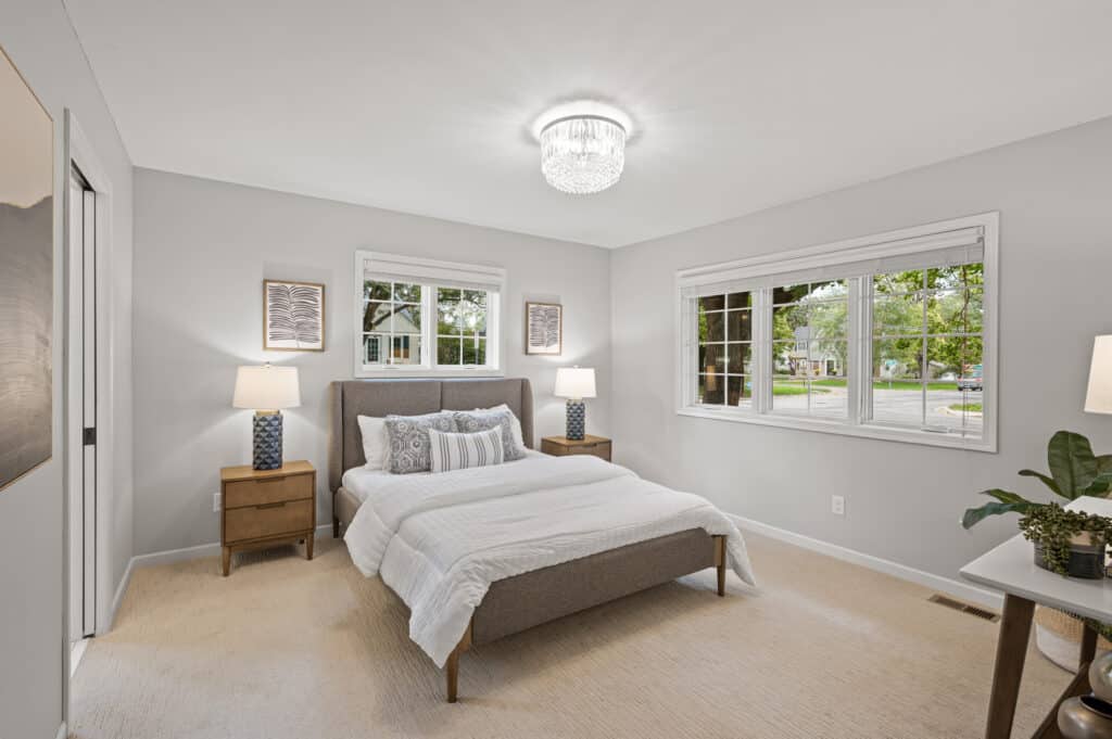 37_4300_Browndale37_mls