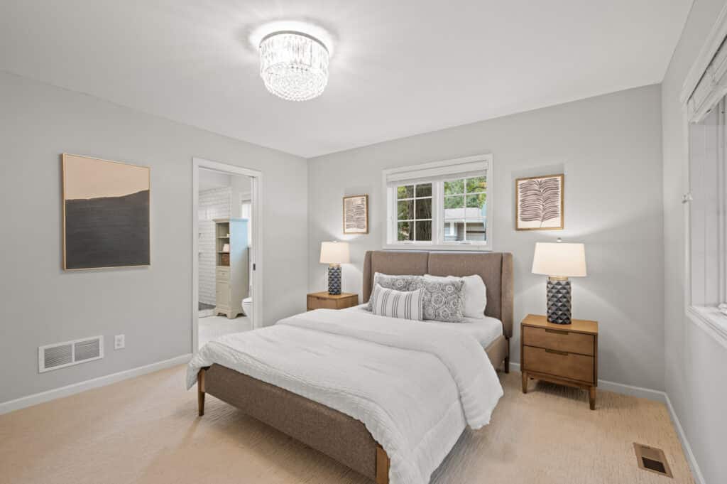 38_4300_Browndale38_mls