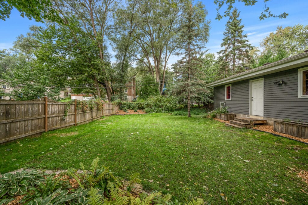 58_4300_Browndale58_mls