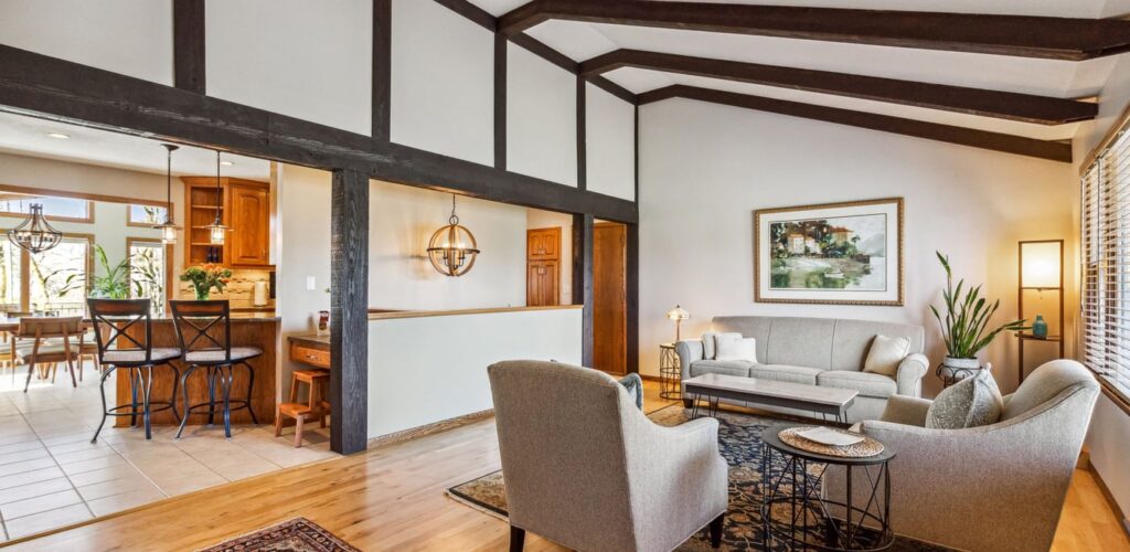 4-custom-9216-92nd-Cir-N-Bundle-04