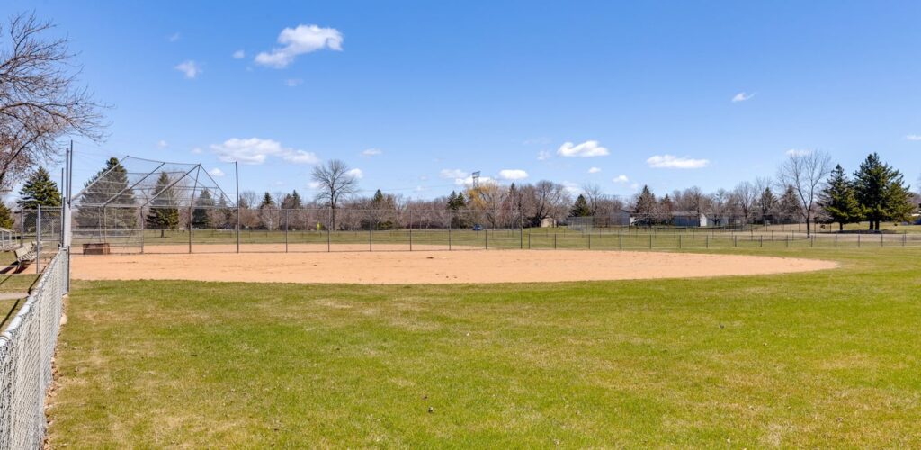 82-custom-9216-92nd-Cir-N-Bundle-82