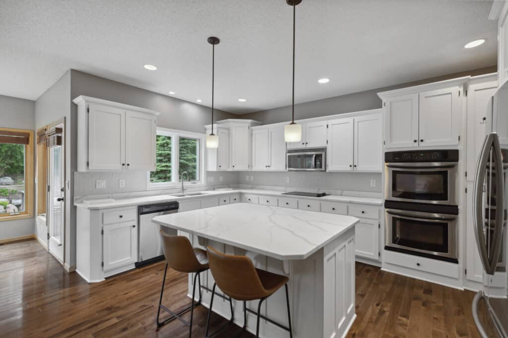 13_10929_Woodland13_mls