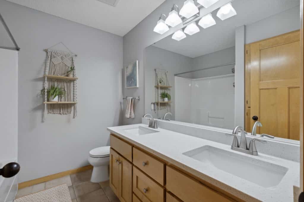 35_10929_Woodland35_mls