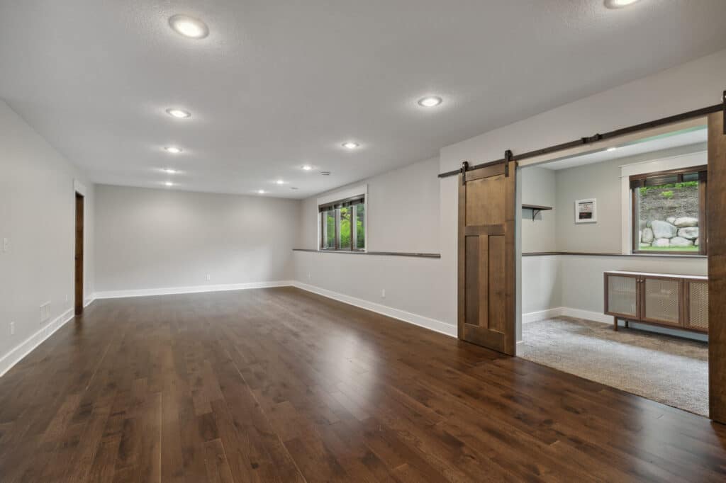 37_10929_Woodland37_mls