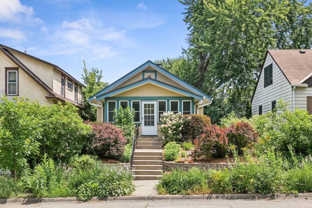 1-web-or-mls-4509-30th-Ave-S-01