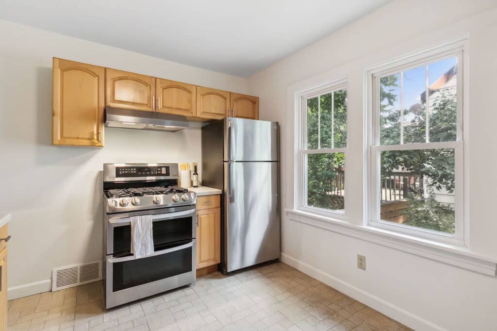 11-web-or-mls-4509-30th-Ave-S-11