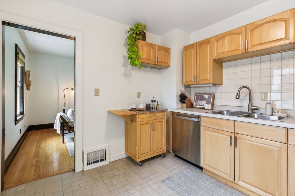 14-web-or-mls-4509-30th-Ave-S-14