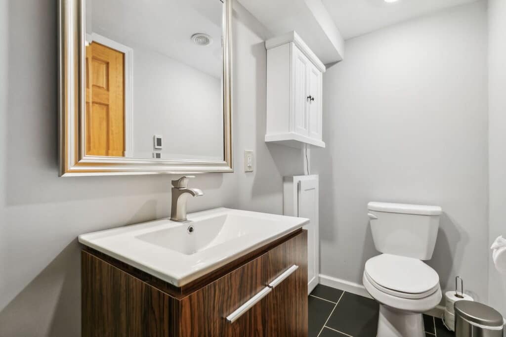 25-web-or-mls-4509-30th-Ave-S-25