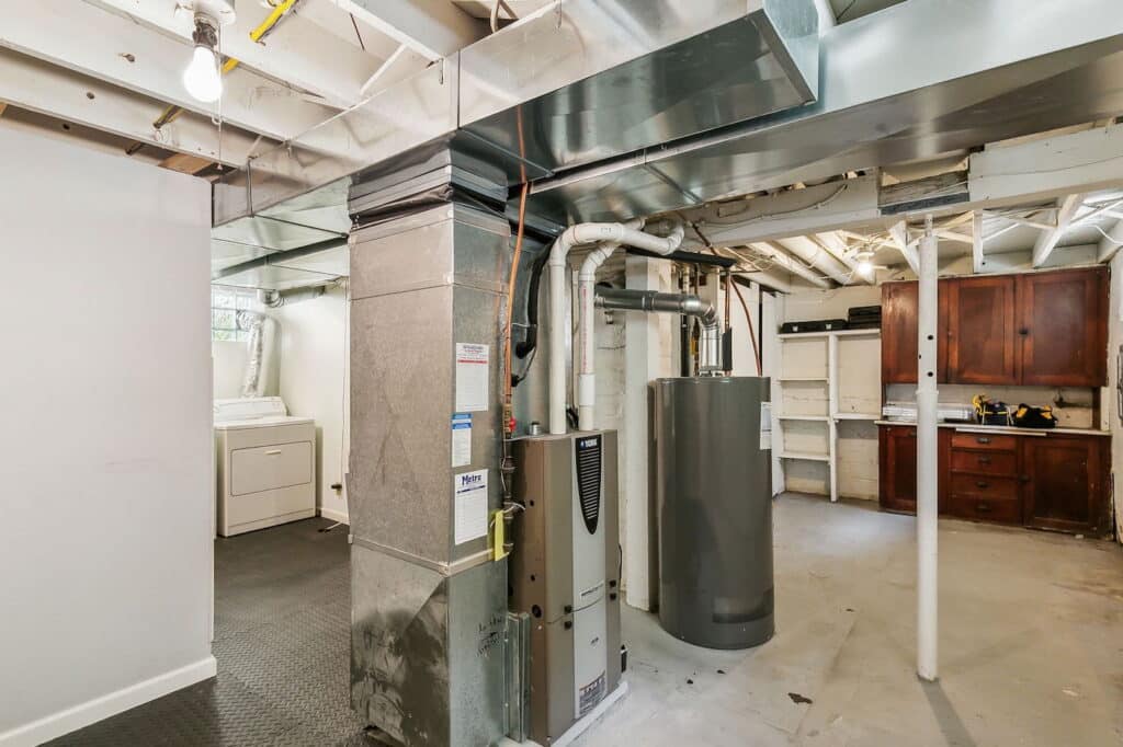 27-web-or-mls-4509-30th-Ave-S-27