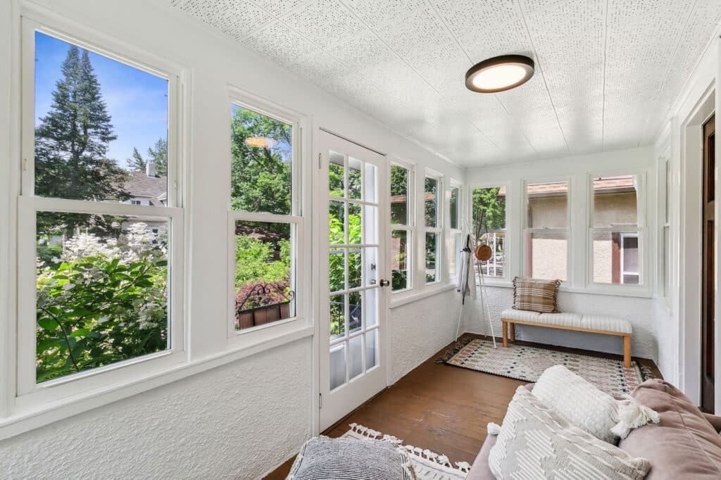 4-web-or-mls-4509-30th-Ave-S-04