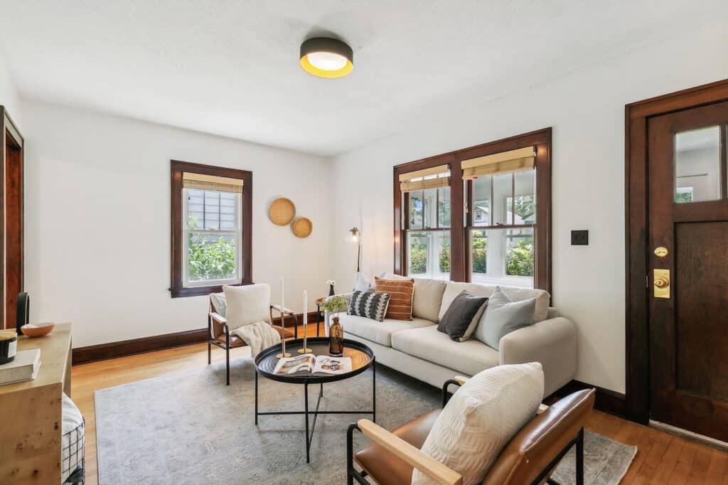 5-web-or-mls-4509-30th-Ave-S-05