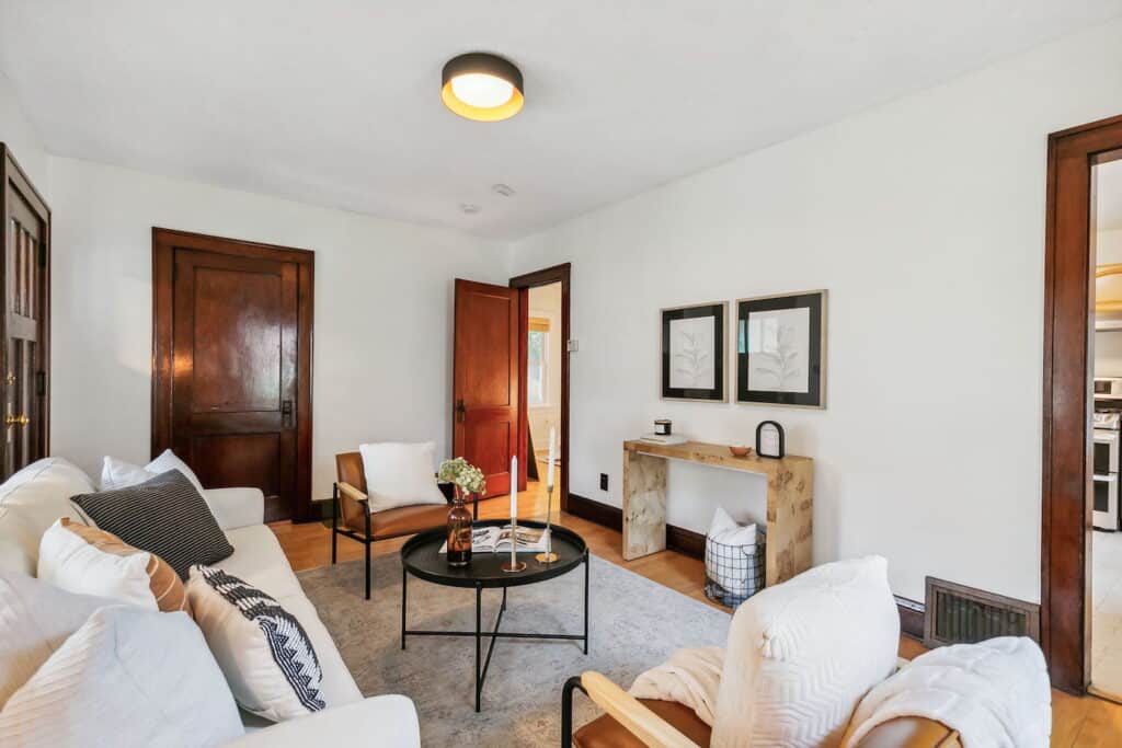 7-web-or-mls-4509-30th-Ave-S-07