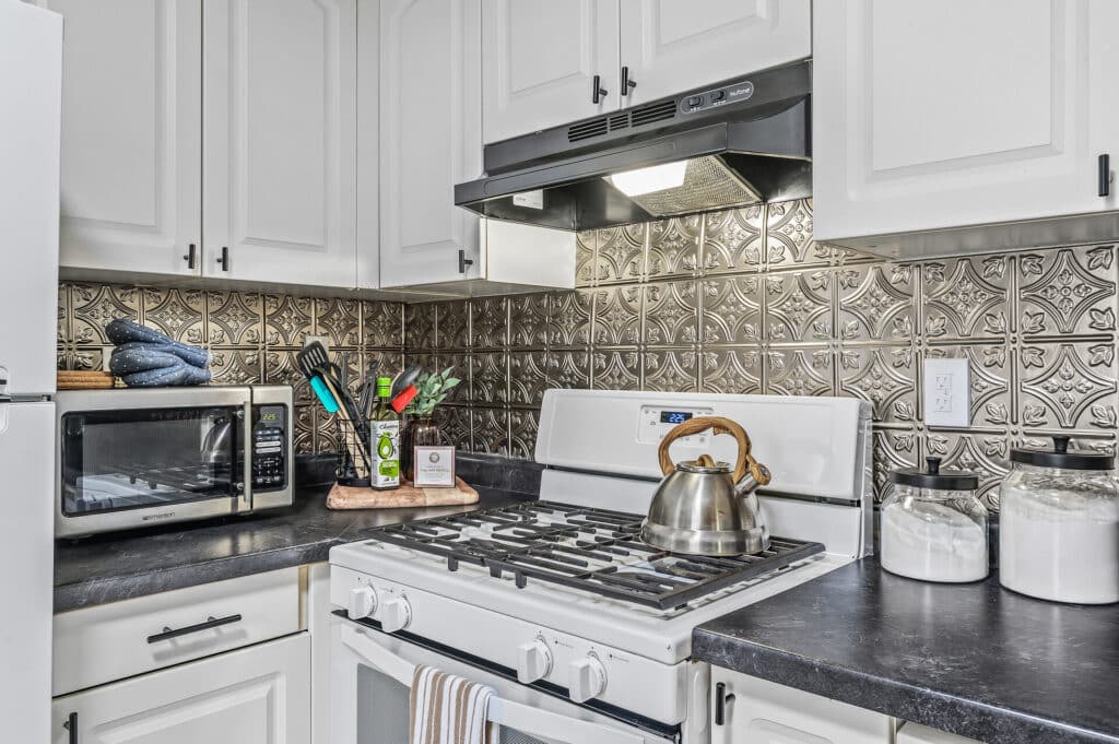 78_416_Cherokee_Ave78_mls