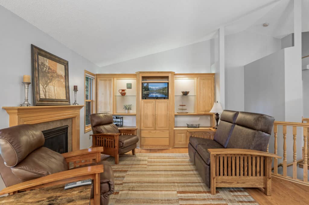 10_1039_160th_Lane_NE10_mls