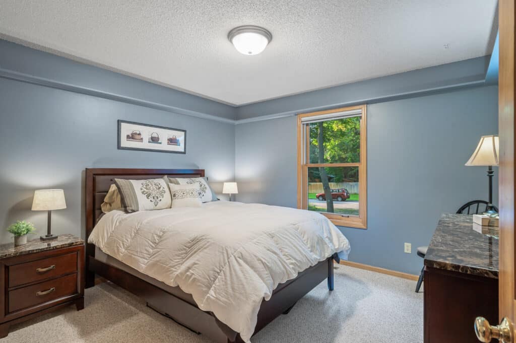 29_1039_160th_Lane_NE29_mls