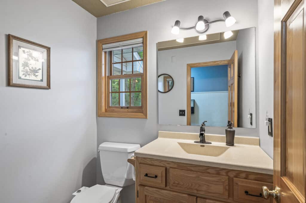 32_1039_160th_Lane_NE32_mls