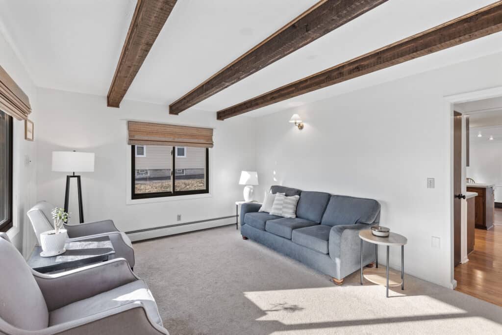 06_7000_Columbus6_mls