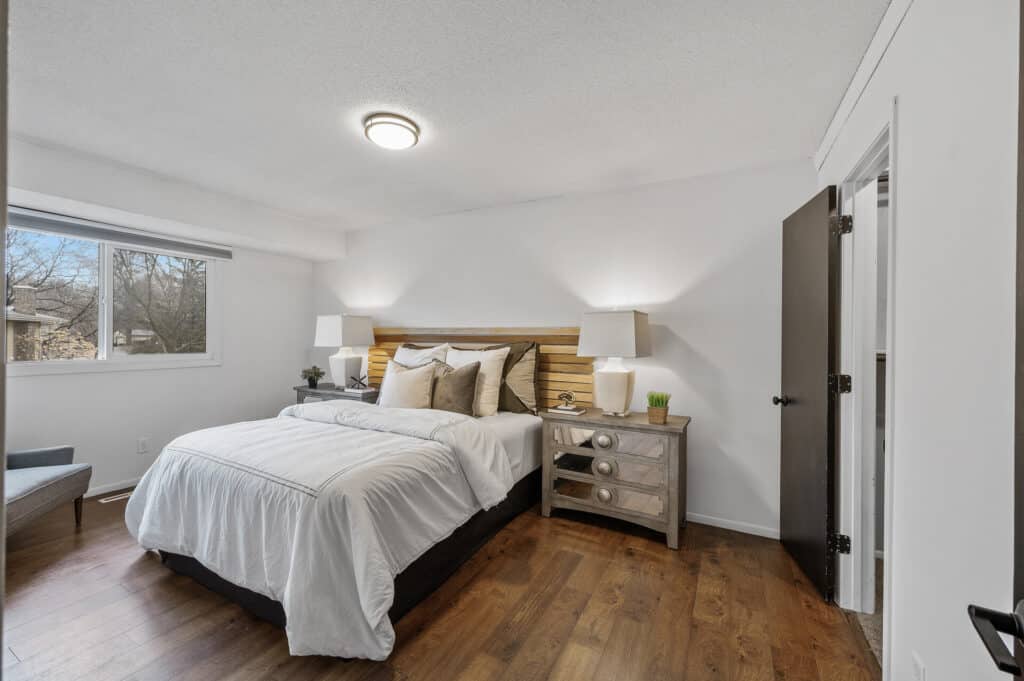 26_6503_Ives_Ln_N26_mls