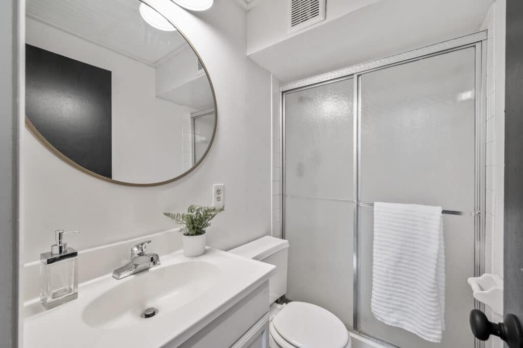 31_6503_Ives_Ln_N31_mls