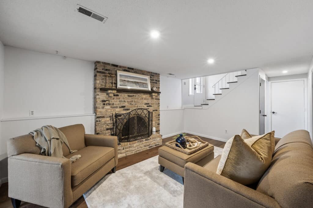 35_6503_Ives_Ln_N35_mls