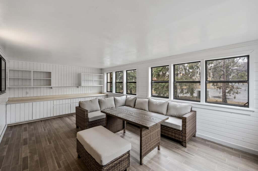 38_6503_Ives_Ln_N38_mls