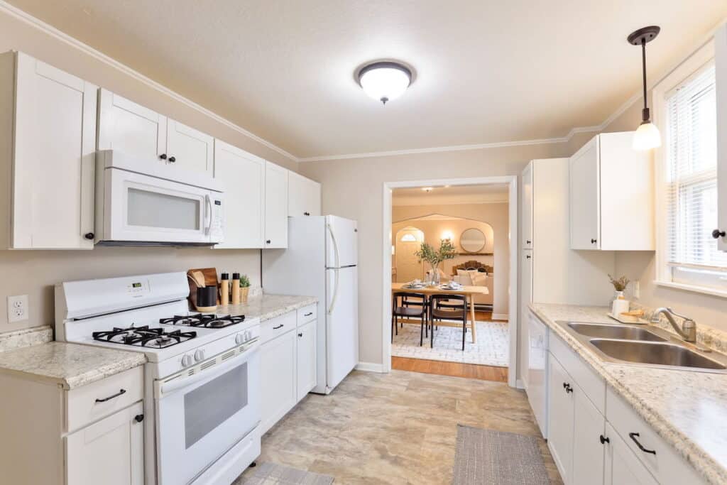 10-web-or-mls-4226-Portland-Ave-10