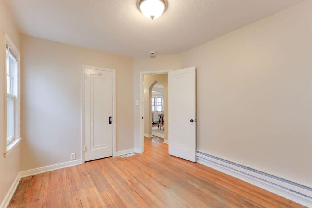 17-web-or-mls-4226-Portland-Ave-17