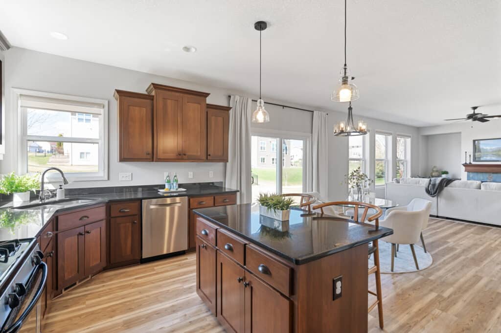 17_6255_Merrimac17_mls