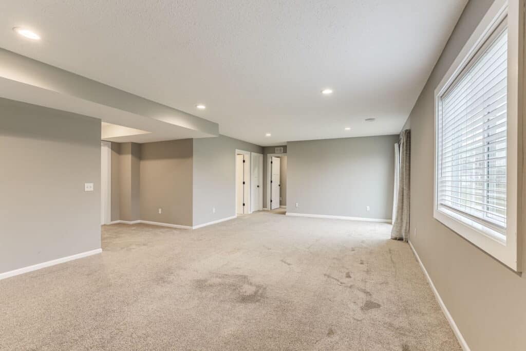 35-web-or-mls-19442-Sunflower-Ct-35