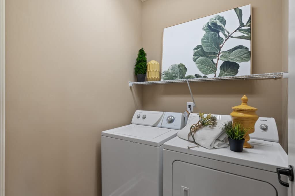 43_6255_Merrimac43_mls