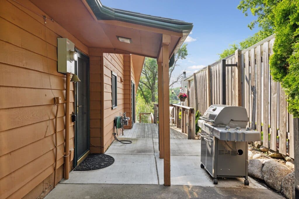 7469 Fernbrook Lane North - Spacecrafting - 0019