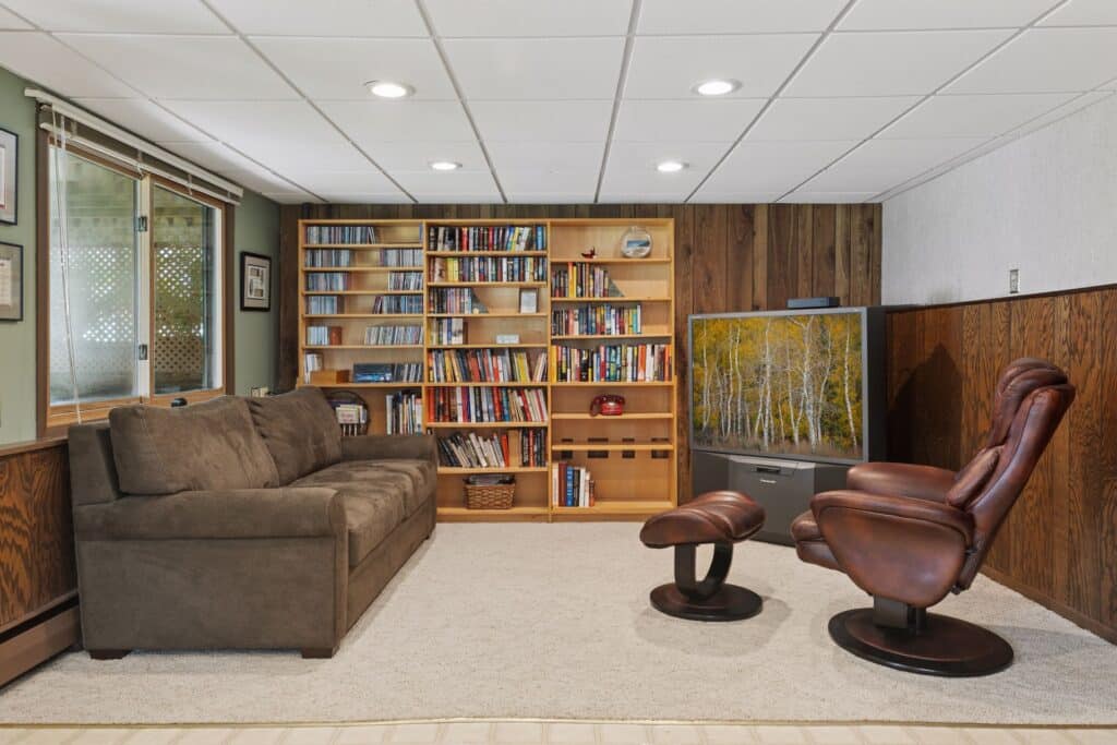 7469 Fernbrook Lane North - Spacecrafting - 0047