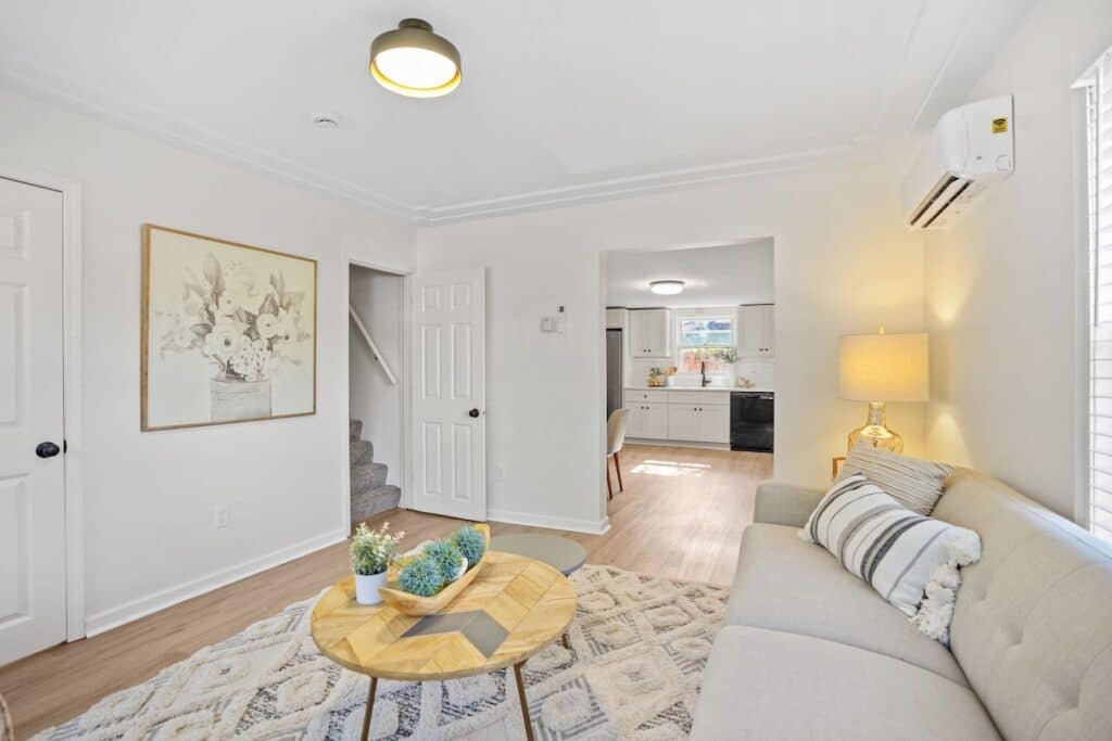 11-web-or-mls-26030 2nd St-11