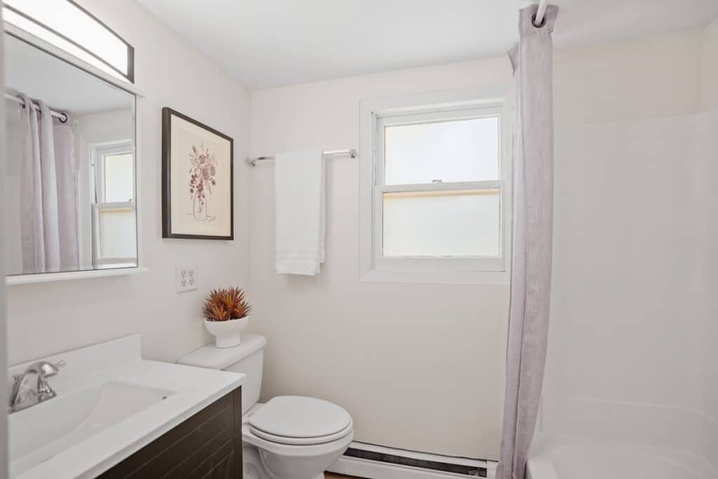 18-web-or-mls-26030 2nd St-18