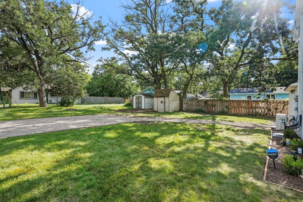 4-web-or-mls-26030 2nd St-4