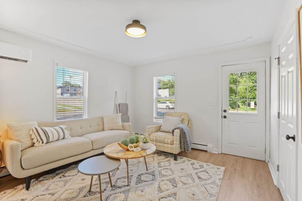 9-web-or-mls-26030 2nd St-9