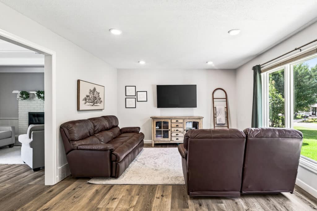 06_8023_Dakota_Ave6_mls