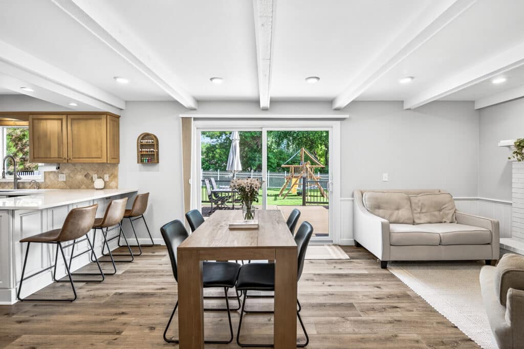 08_8023_Dakota_Ave8_mls