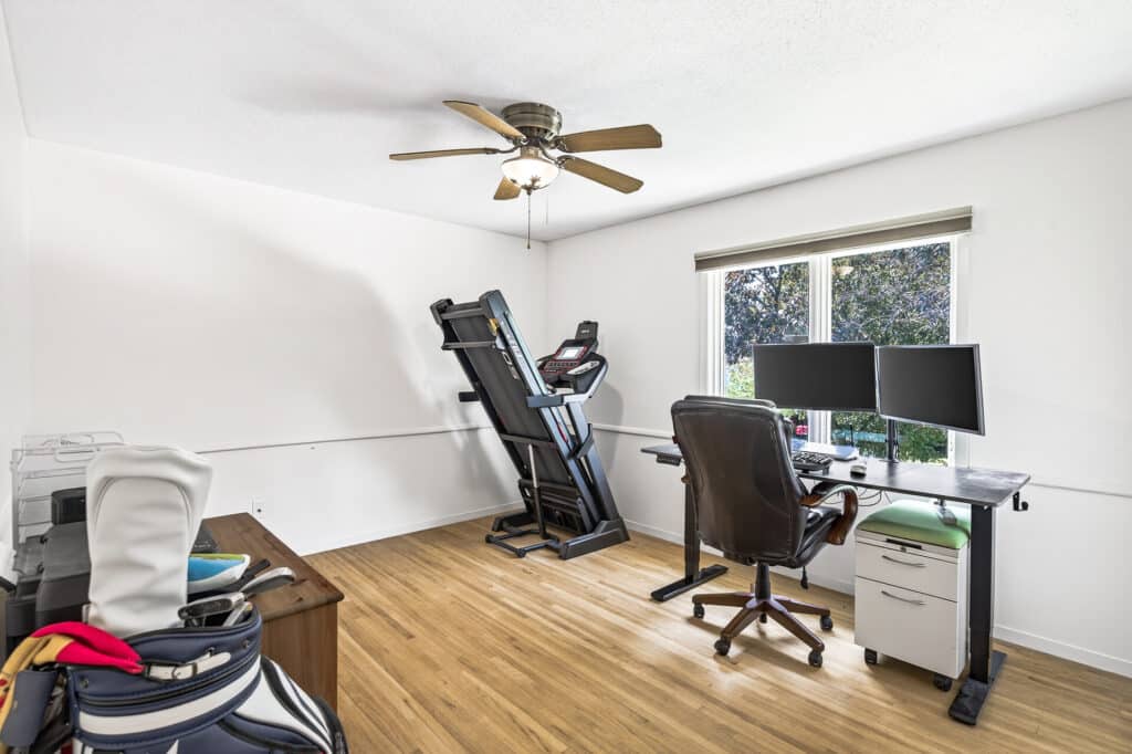 19_8023_Dakota_Ave19_mls