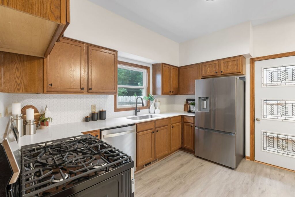 25-custom-813 26th Ave NE-25