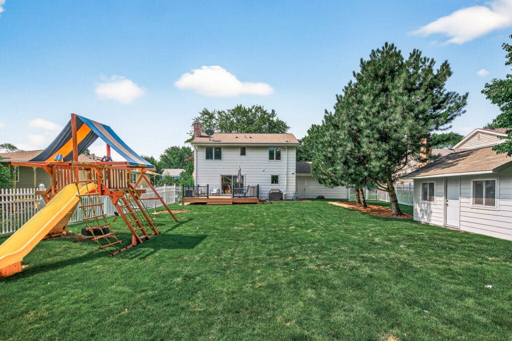 26_8023_Dakota_Ave26_mls